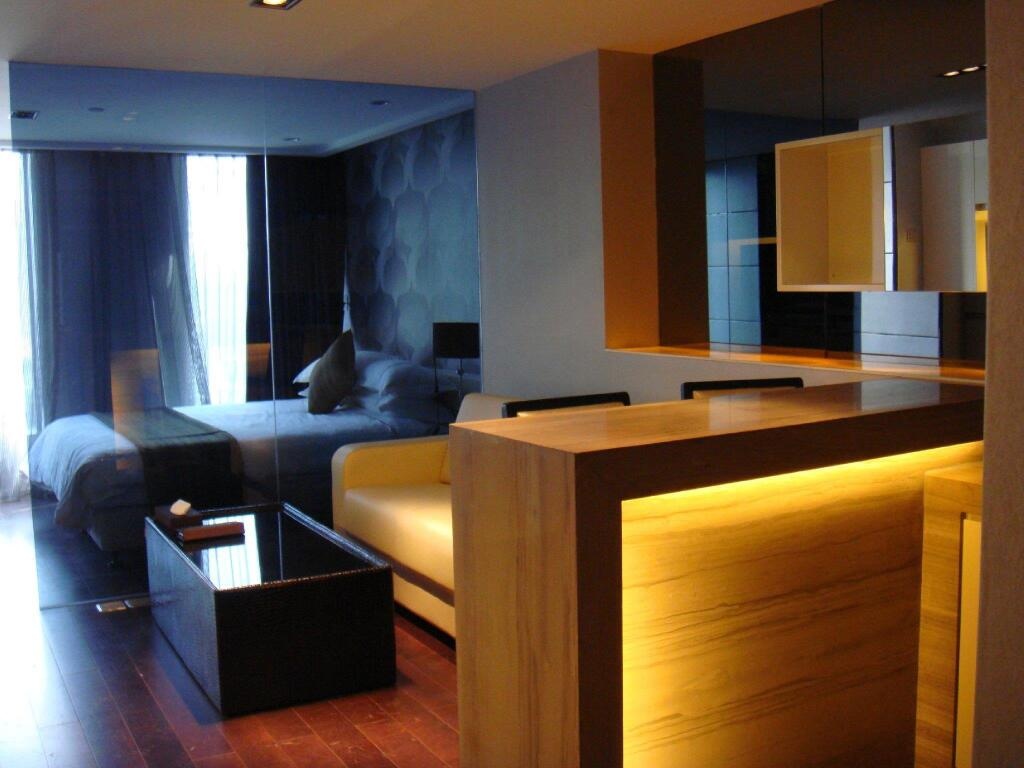 Q-City Hotel 