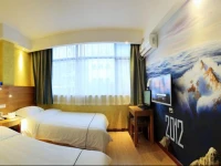 Kalai Movie Theme Hotel 