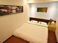 Ease Hostel 
