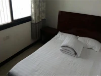 Yijia Inn 