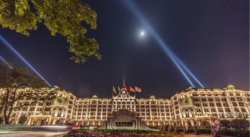Haining Grand Palace Resort 