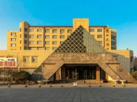 Longkou Grand Hotel 