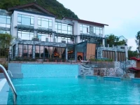 Yangshuo Moon Nest Resort 
