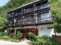 Chens Garden Hotel 
