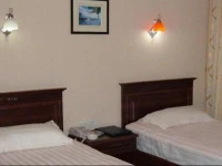 Pingliang Baoke Business Inn 