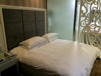 Wanzi Hotel 