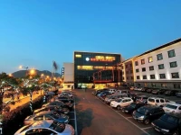 Hai Wai Hai Bai Na Hotel 