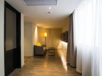 Home Inn Plus Hangzhou Wanda Plaza Motor City 