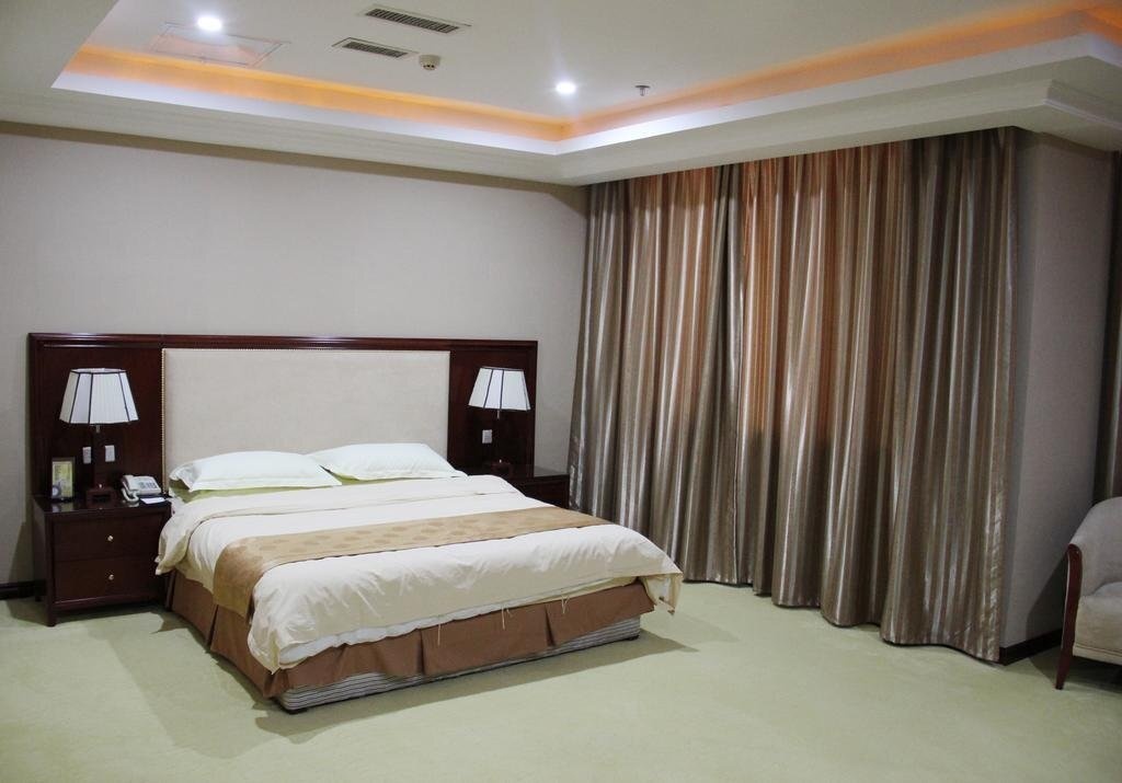 Hohhot Kaiji Hotel 