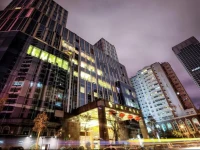 Golden Eagle Summit Hotel 