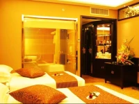 Green Land Hotel 