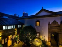 Silver Chest Boutique Hotel 