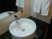 Fairyland Hotel - Kundu 