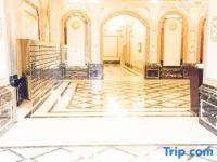 Xingyi International Holiday Apartment Kunming Wanda Square Branch 