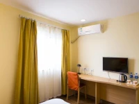 Home Inn Lanzhou West Railway Station Wanhui International Square 