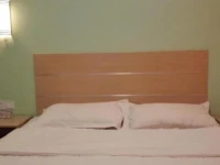 Linyi Yadong Self Catering Apartment 