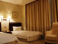 Linyi Yueliangcheng Inn 