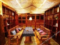 Liping Elephants Family Hotel 