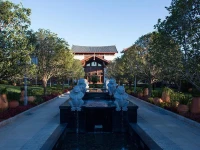 Lijiang Jinmao Wutong Boutique Hotel 