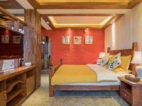 Lijiang Mann House 2*