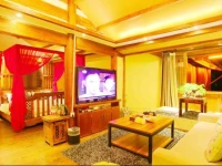 Lijiang Nali Shangju 