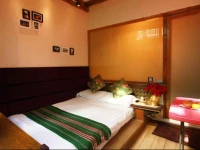 Lijiang Gucheng Lina Homestay 