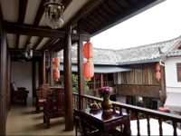 Lijiang Qingchen Sunshine Hostel 