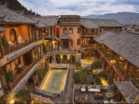 Lijiang Ritz-Man Art Club 