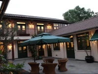 Jingshan Garden Hotel - Forbidden City 