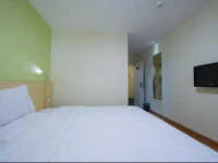 7Days Inn Beijing Shangdi Xisanqi Bridge West 