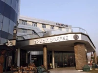 Beijing Jun Hotel 