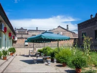 27в„ѓ Youth Hostel 
