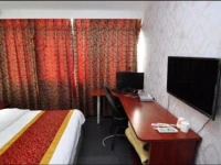 Qujing Agricultural Materials Hotel 