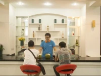 Sanya Huating Business Hotel 