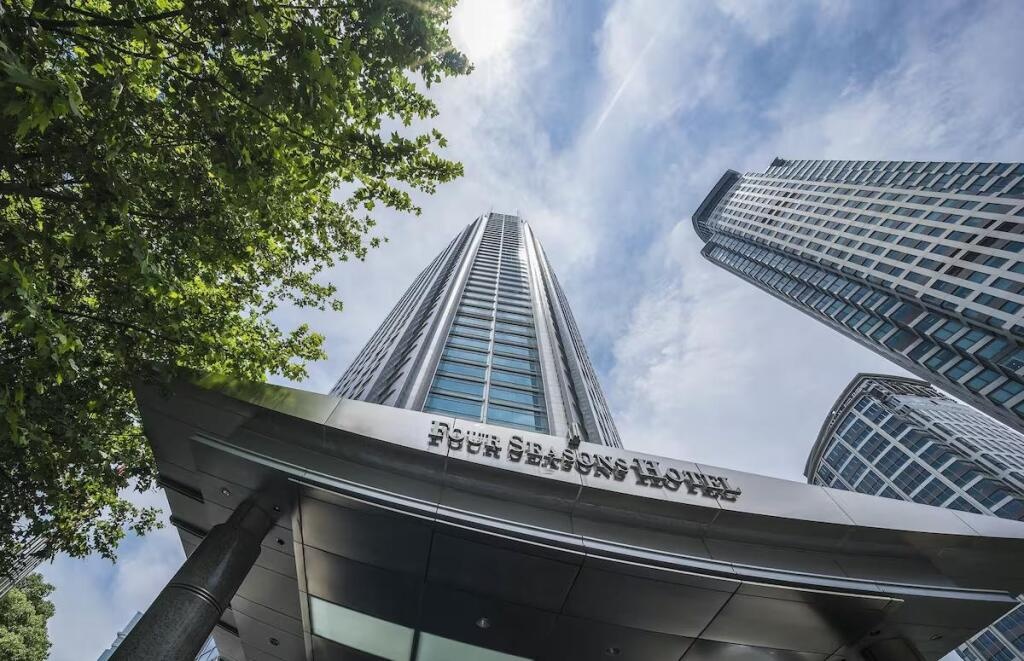 Four Seasons Hotel Shanghai 
