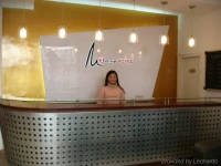 Jiujiu Holiday Hotel 