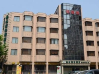 GreenTree Inn ShangHai Middle YanAn Road Express Hotel 
