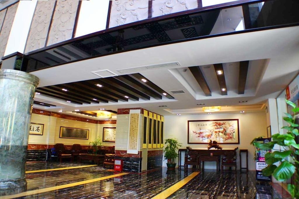 Longyuan Hotel 