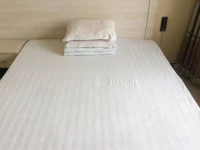 Yiju Business Hotel 