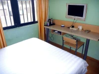 Jia Le Hotel 2*