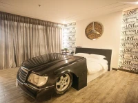 Yideng Hotel Theme Hotel 
