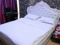 Aima Theme Apartment 