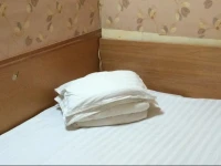 Shenyang Qunle Inn 