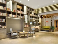 Atour Xian Yanta Hotel 