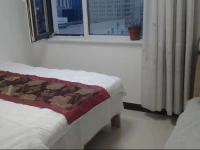 Xining Warm Family Apartment 