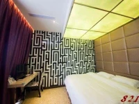 Yiyangshangpin Hotel 