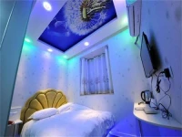 Suzhou Winnie 77 Theme Hotel 
