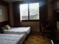 Dadongshan Holiday Inn 