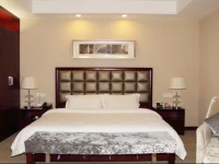 Yi Chang Guo Mao Hotel 