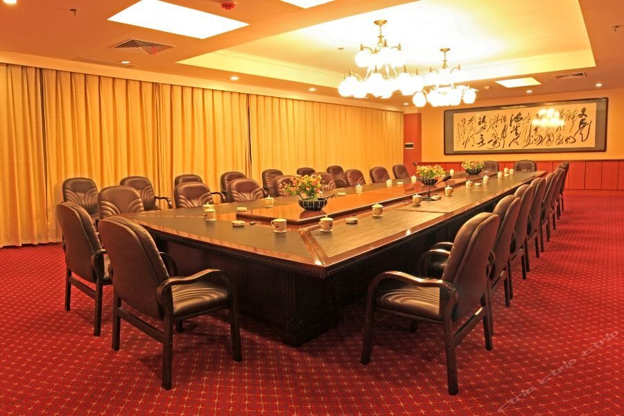 Xiazhou Yiling Hotel 
